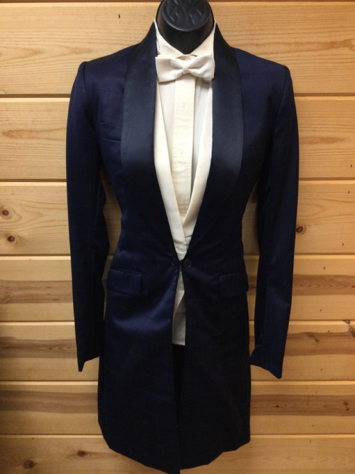 C 33 SS 14 NW 15.5 NK 36 SW 24.5 W 25+3.5 IS 33 Formal Tuxedo