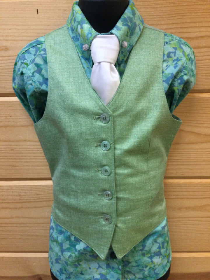 C 25.5 W 22.5 NW 13 Vest