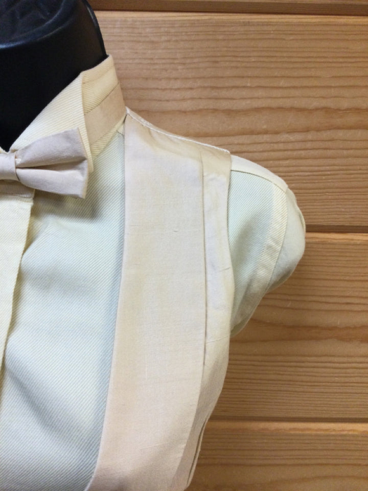 C 37 W 31.5 NW 18.5 Vest - Formal