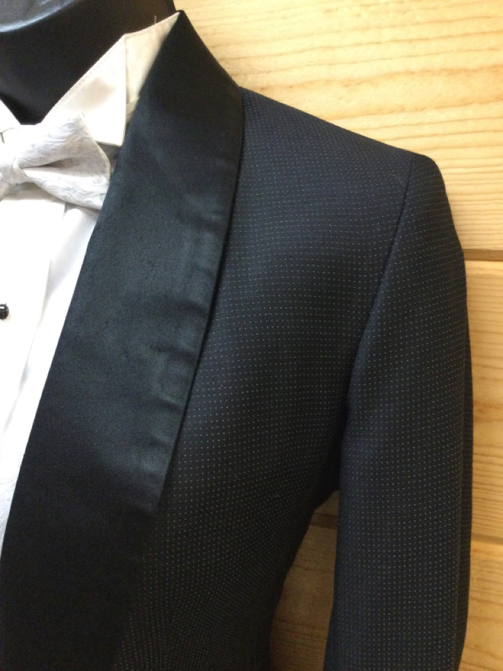 C 33 SS 13.5 NW 16 NK 37 SW 24 W 26 IS 33.5 Formal Tuxedo