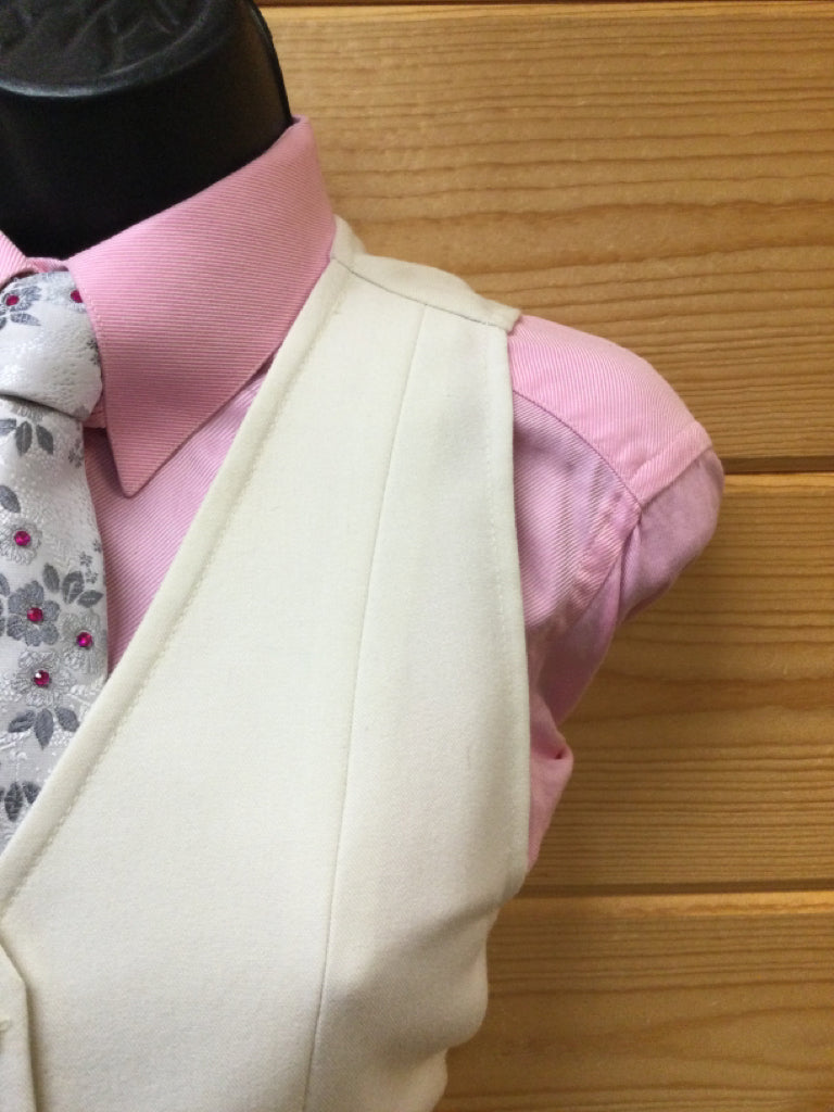 C 38 W 35.5 NW 18 Vest