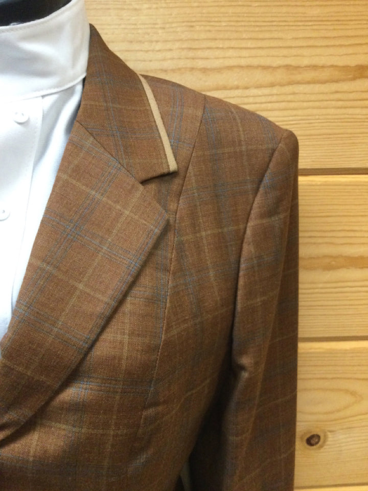 C 38 SS 15 CL 26.5 SW 25.5 W 33 Hunt Jacket