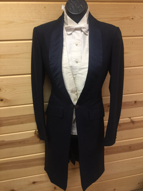 C 33 SS 15 NW 15 NK 36 SW 24 W 28 IS 34 Formal Tuxedo