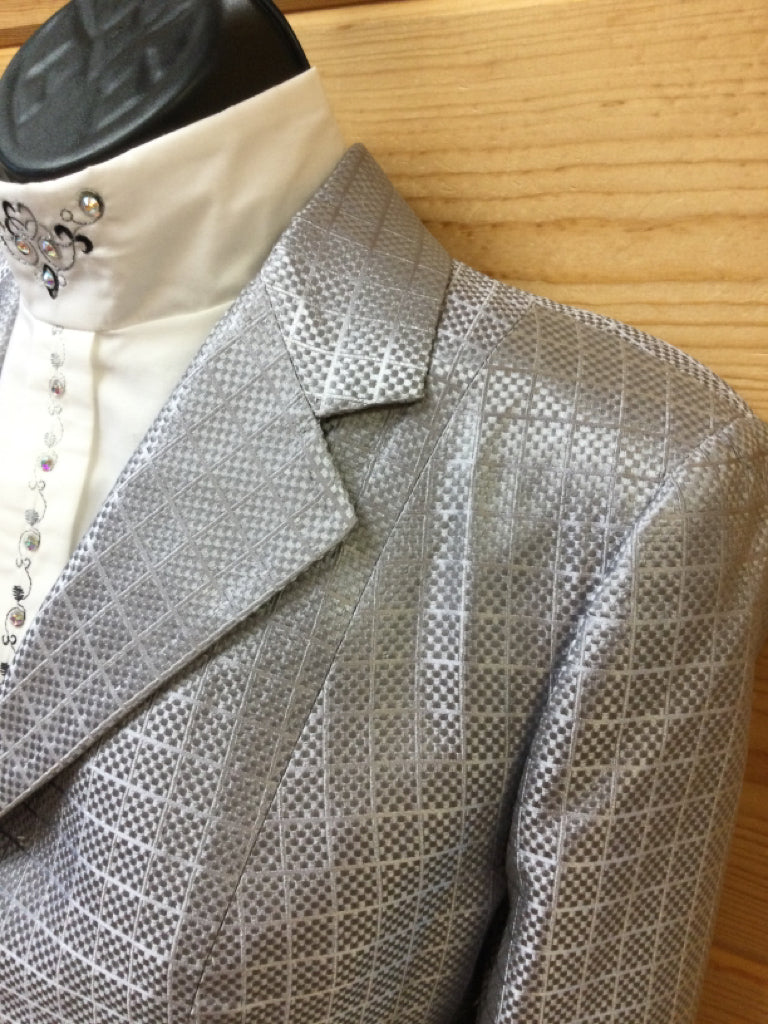 C 39 SS 15 CL 23 SW 26 W 34 Hunt Jacket