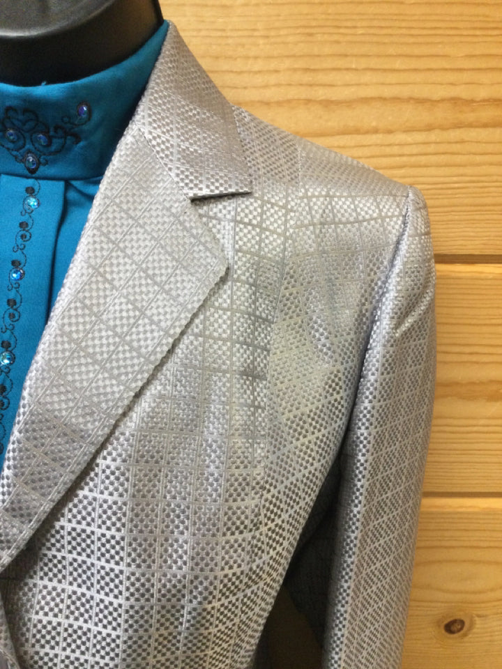 C 39 SS 14.5 CL 22.5 SW 24 W 35 Hunt Jacket