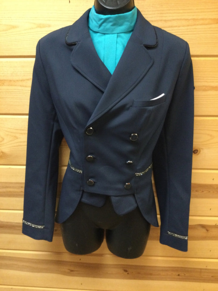 C 37 SS 15.5 CL 25 SW 23.5 W 34 Hunt Jacket
