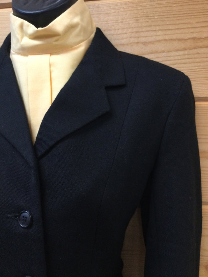 C 37 SS 15.5 CL 26 SW 24 W 31 Hunt Jacket