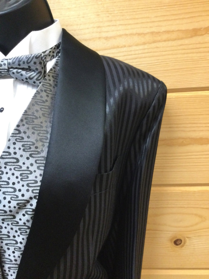 C 42 SS 17.5 NW 14.5 NK 39.5 SW 23 W 33.5 IS 33.5 Formal Tuxedo