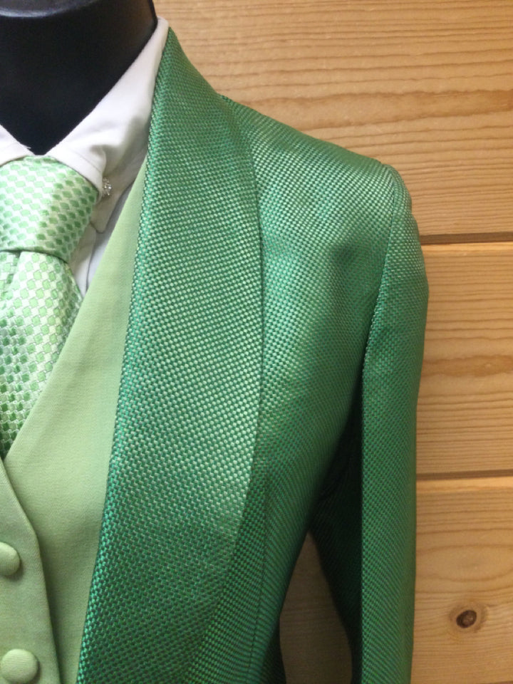 C 37 NW 15 SS 14 NK 38.5 SW 26 W 32 Day Coat