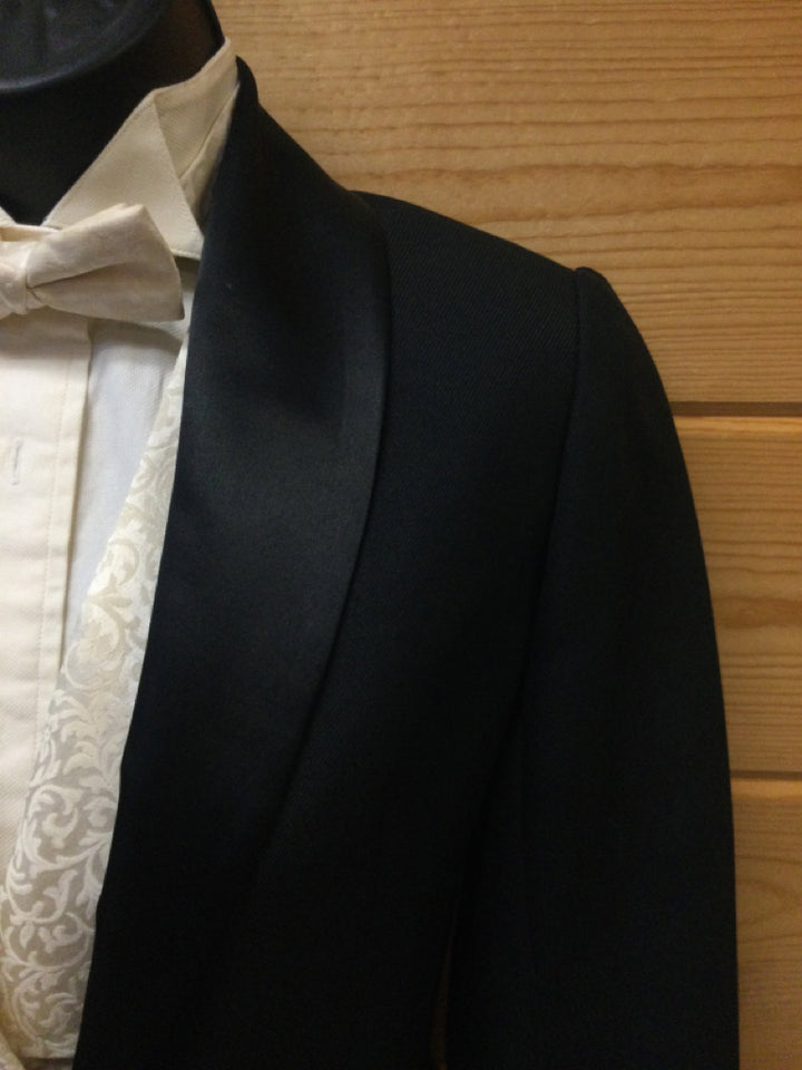 C 34 SS 14.5 NW 16 NK 37 SW 23 W 27 IS 34 Formal Tuxedo