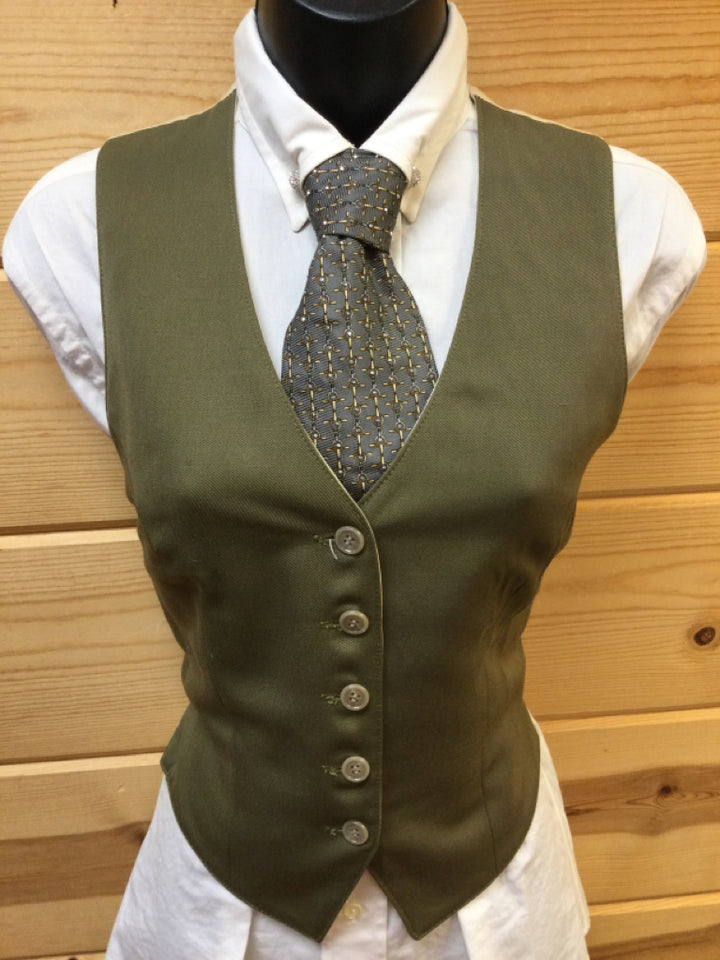 C 36 W 32 NW 18.5 Vest
