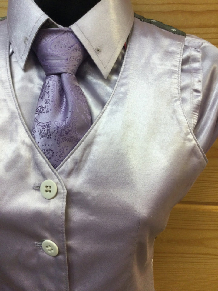 C 33 W 28.5 NW 15.5 Vest