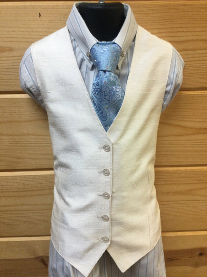 C 30.5 W 28 NW 17.5 Vest