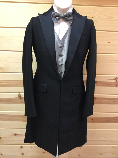 C 33 SS 13 NW 16.5 NK 38 SW 25.5 W 30 IS 36 Men's Suit