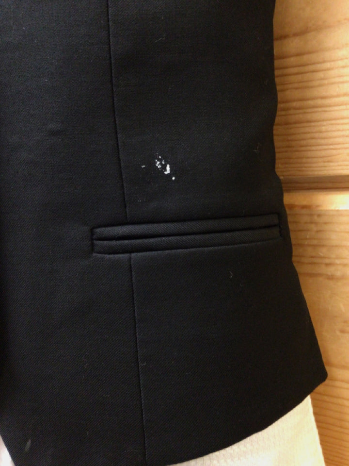 C 27 W 26 NW 15 Vest