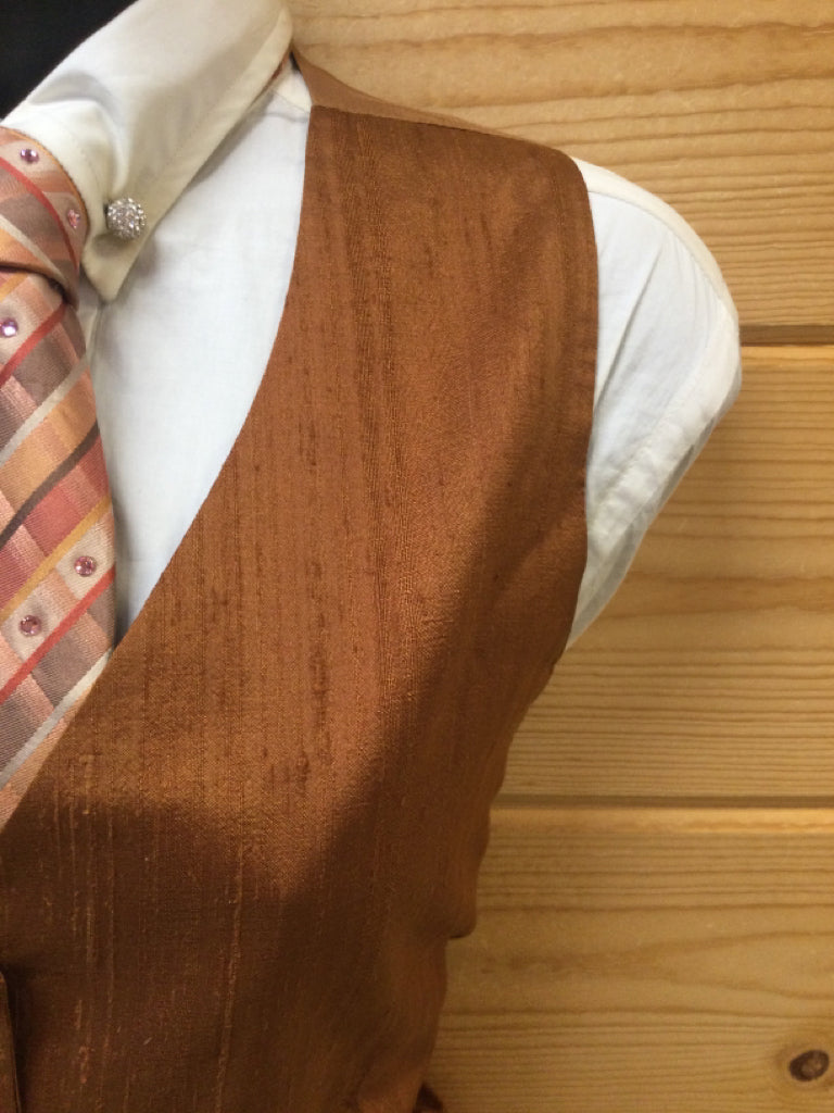 C 38 W 35 NW 18.5 Vest
