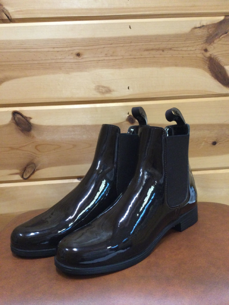 Size 8 1/2 Boots - Patent