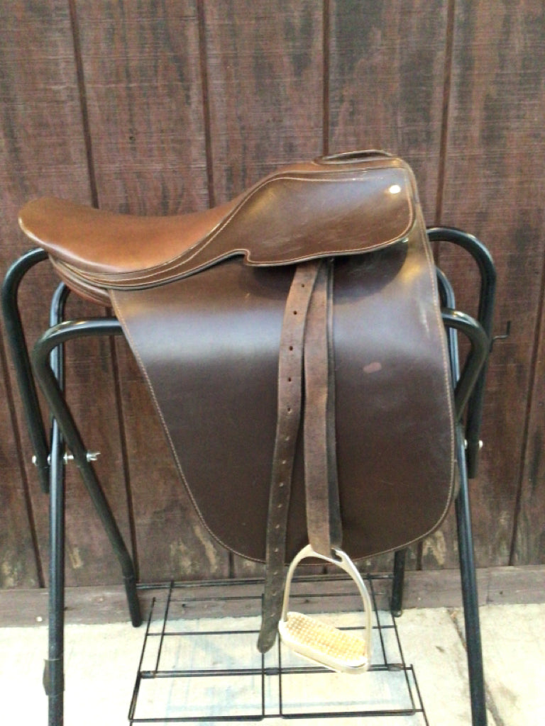 Saddle