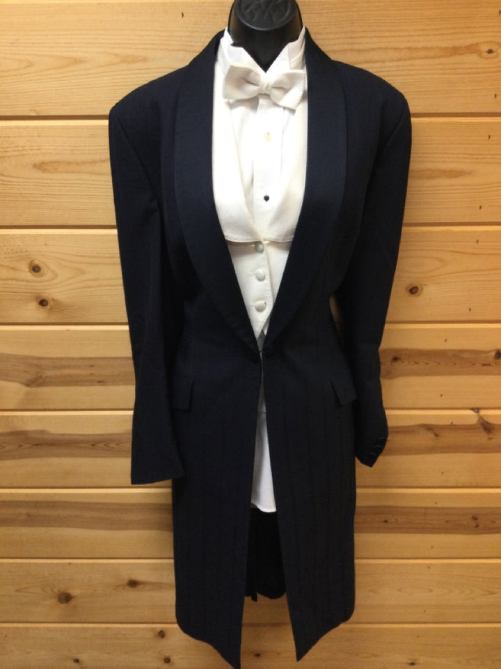 C 42 SS 17.5 NW 18 NK 40 SW 24.5 W 33.5 IS 33 Formal Tuxedo