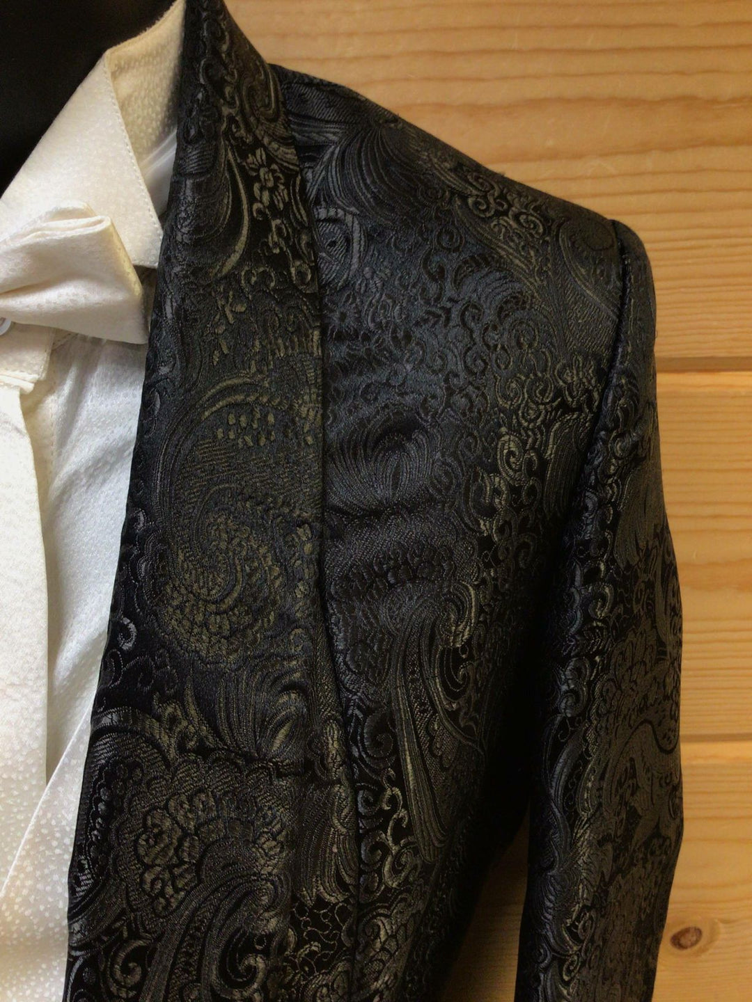 C 37 NW 16 SS 15.5 NK 38 SW 25 W 32 Day Coat