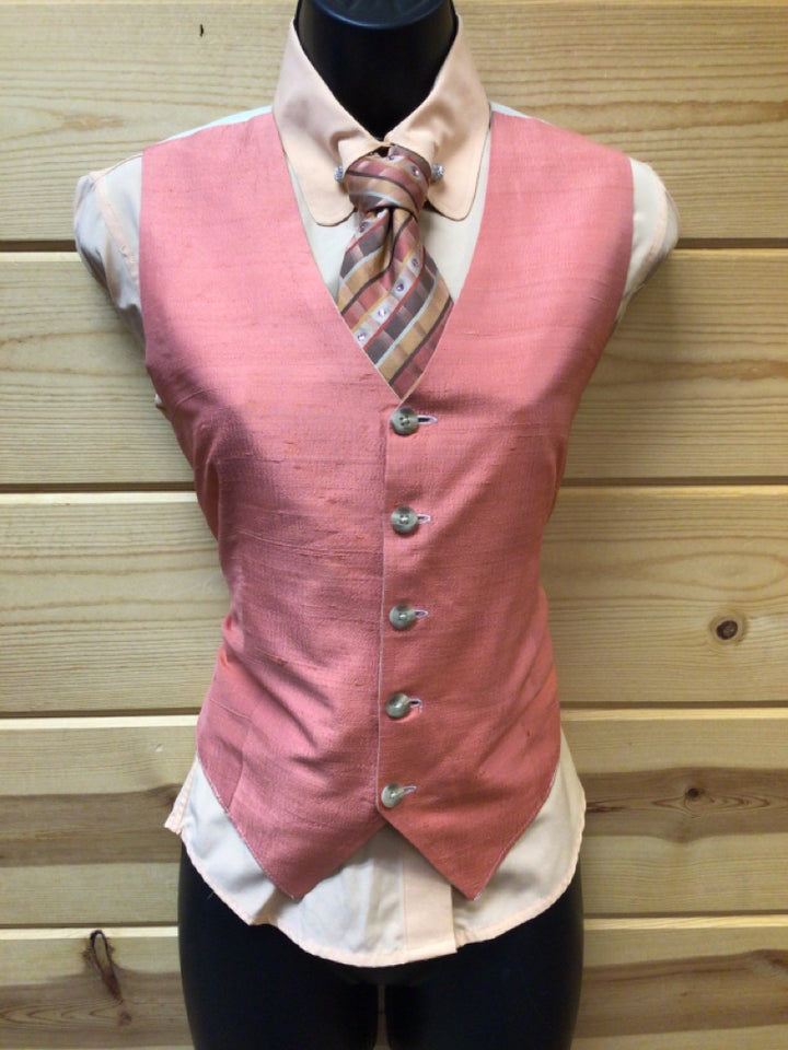 C 36 W 34 NW 17.5 Vest