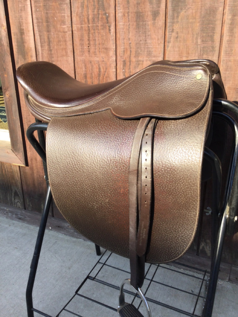Saddle