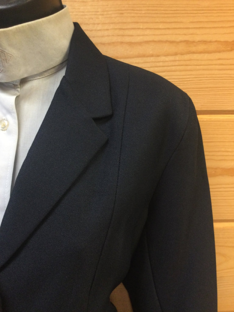 C 42 SS 16.5 CL 27 SW 24.5 W 37 Hunt Jacket
