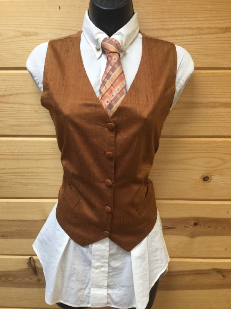 C 38 W 35 NW 18.5 Vest