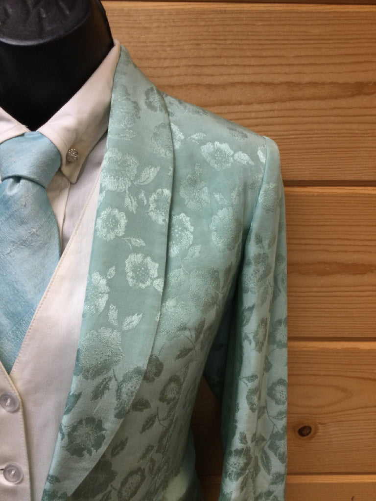 C 37 NW 15 SS 14 NK 34 SW 21.5 W 36 Day Coat