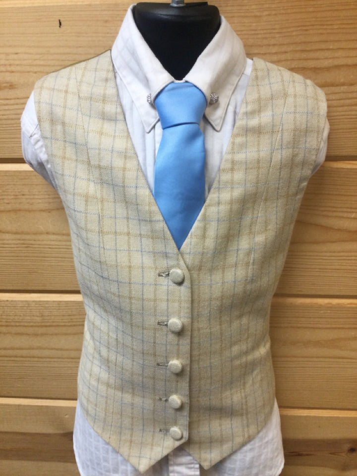 C 30 W 27 NW 16.5 Vest