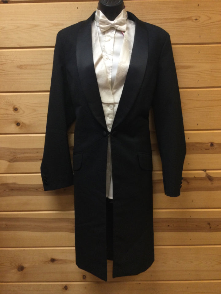 C 44 SS 15.5 NW 17 NK 39 SW 25 W 44 IS 29 Formal Tuxedo