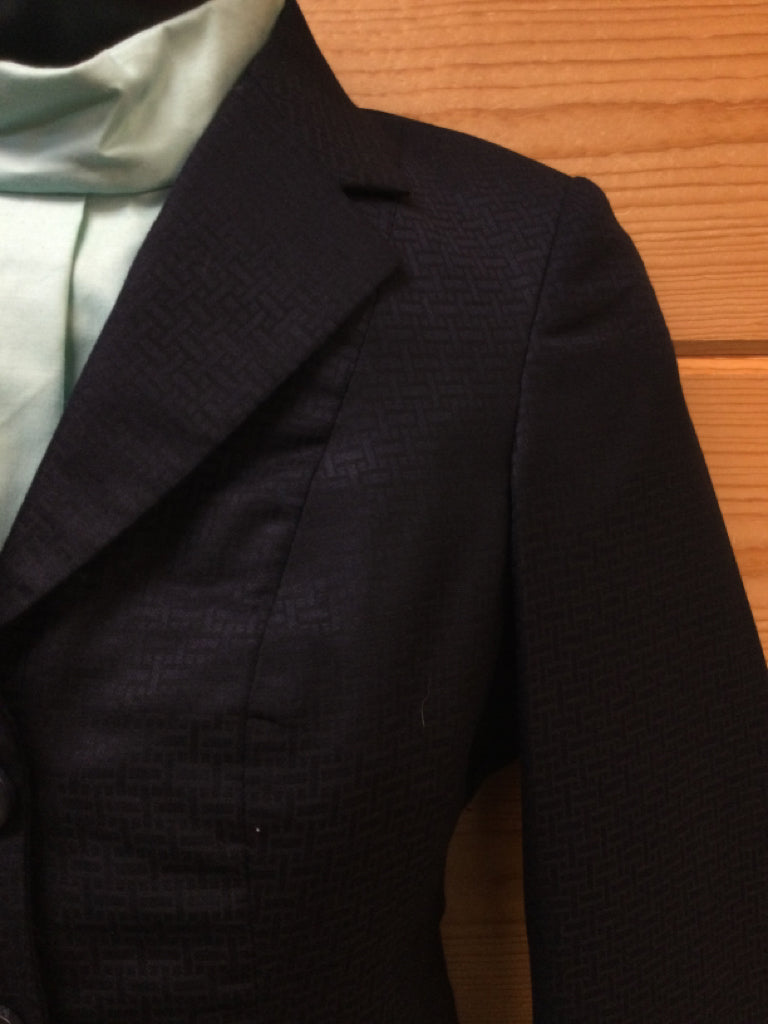 C 32 SS 12.5 CL 21.5 SW 23.5 W 26 Hunt Jacket