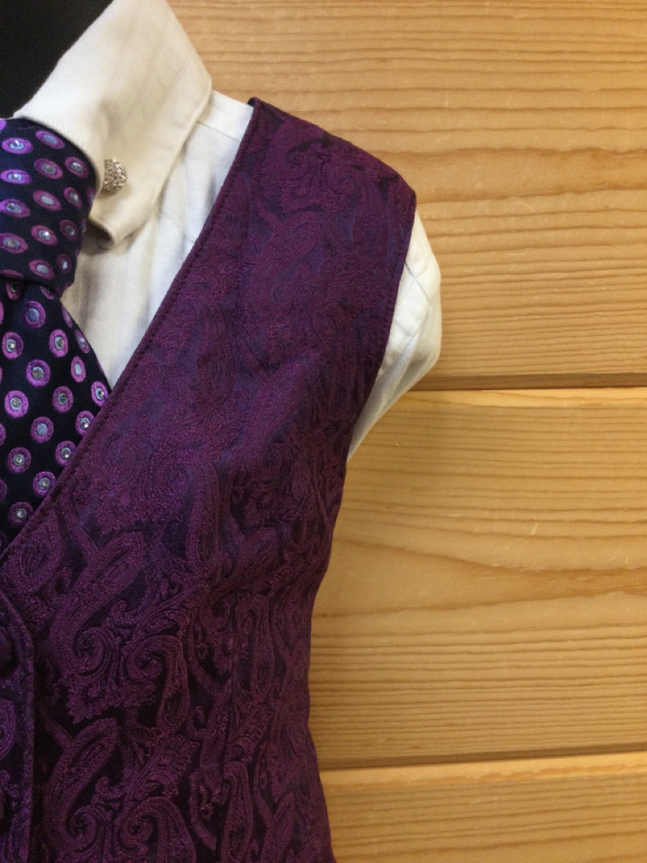 C 34 W 27.5 NW 16 Vest