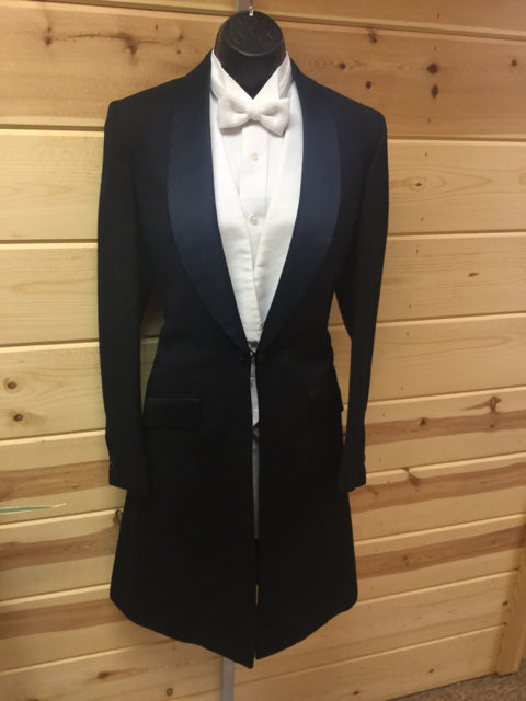 C 36 SS 15 NW 17 NK 37 SW 24 W 28 IS 35 Formal Tuxedo