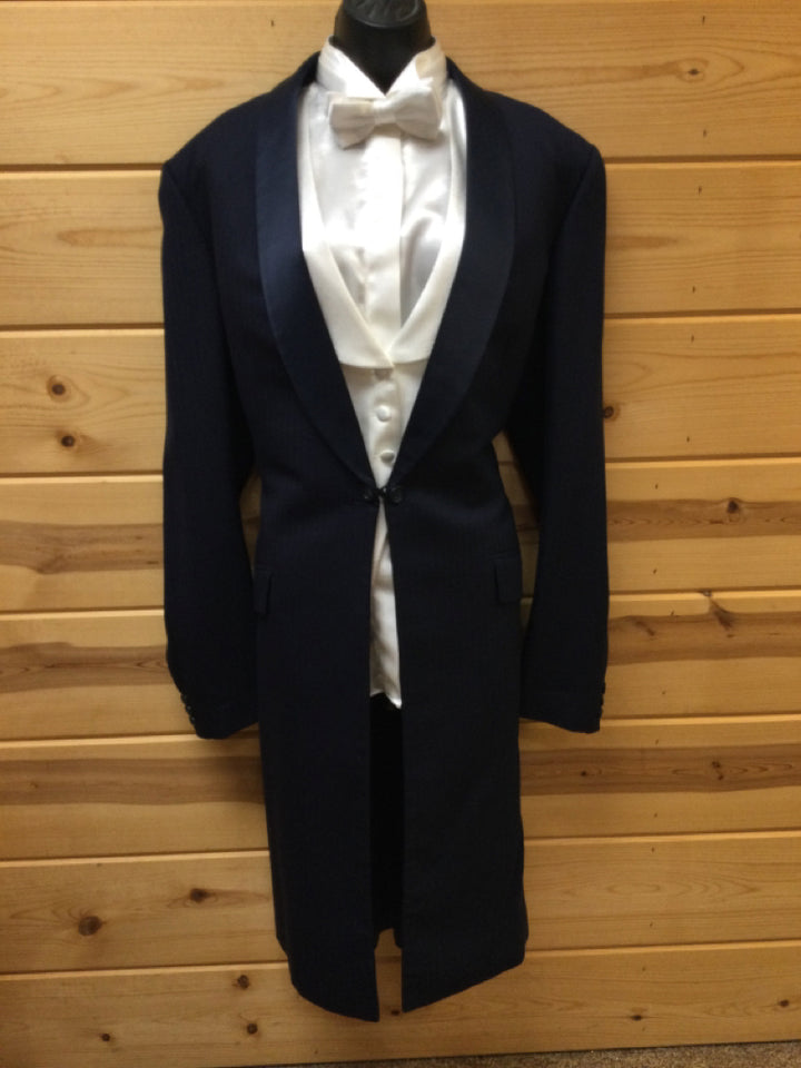 C 42 SS 17.5 NW 18.5 NK 40 SW 27 W 38 IS 32.5 Formal Tuxedo