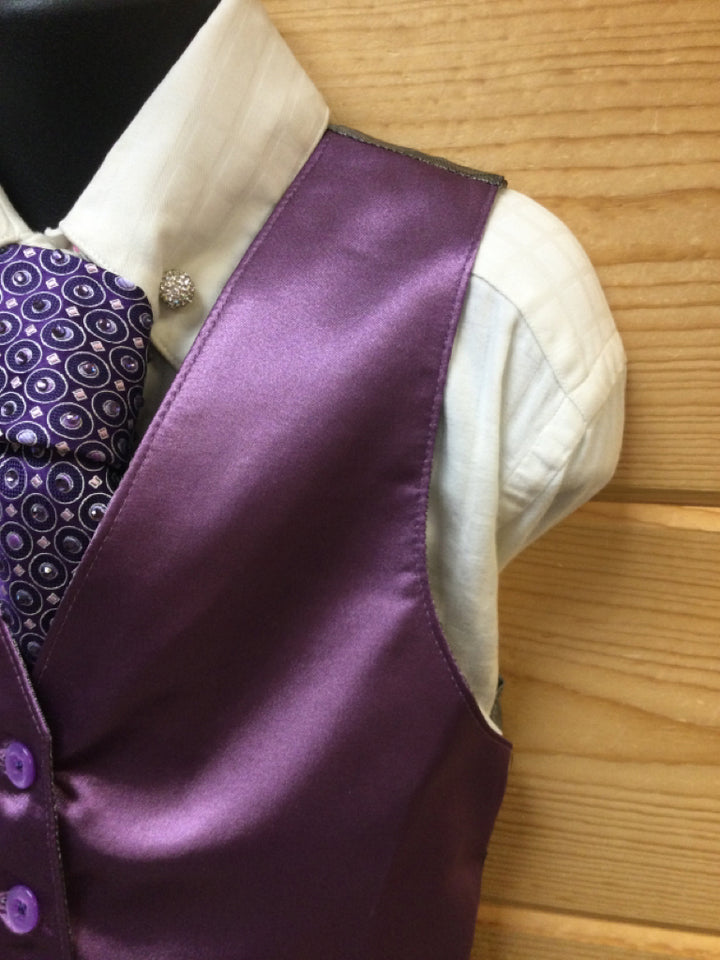 C 26 W 24 NW 16.5 Vest