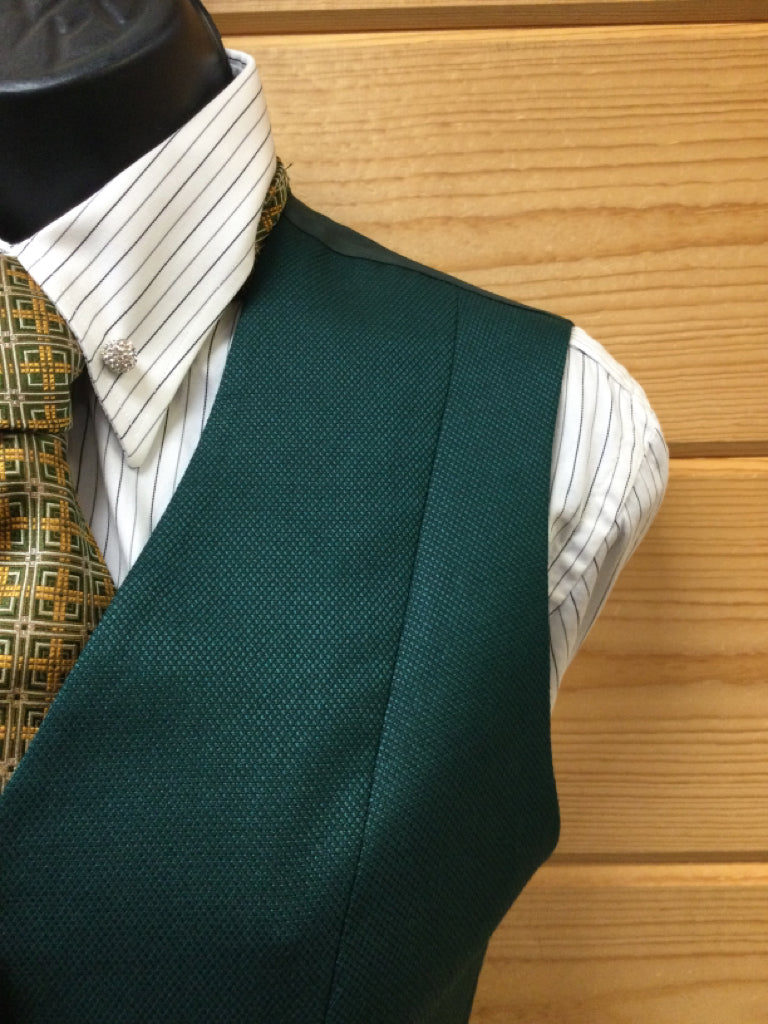 C 36 W 32 NW 17.5 Vest