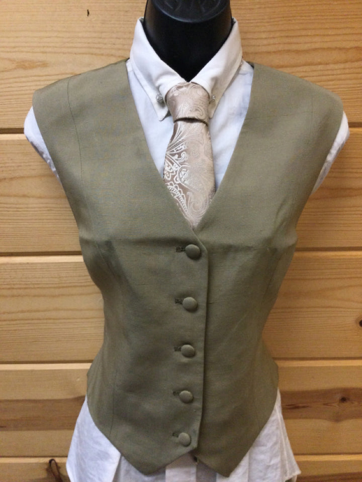 C 38 W 33 NW 18.5 Vest