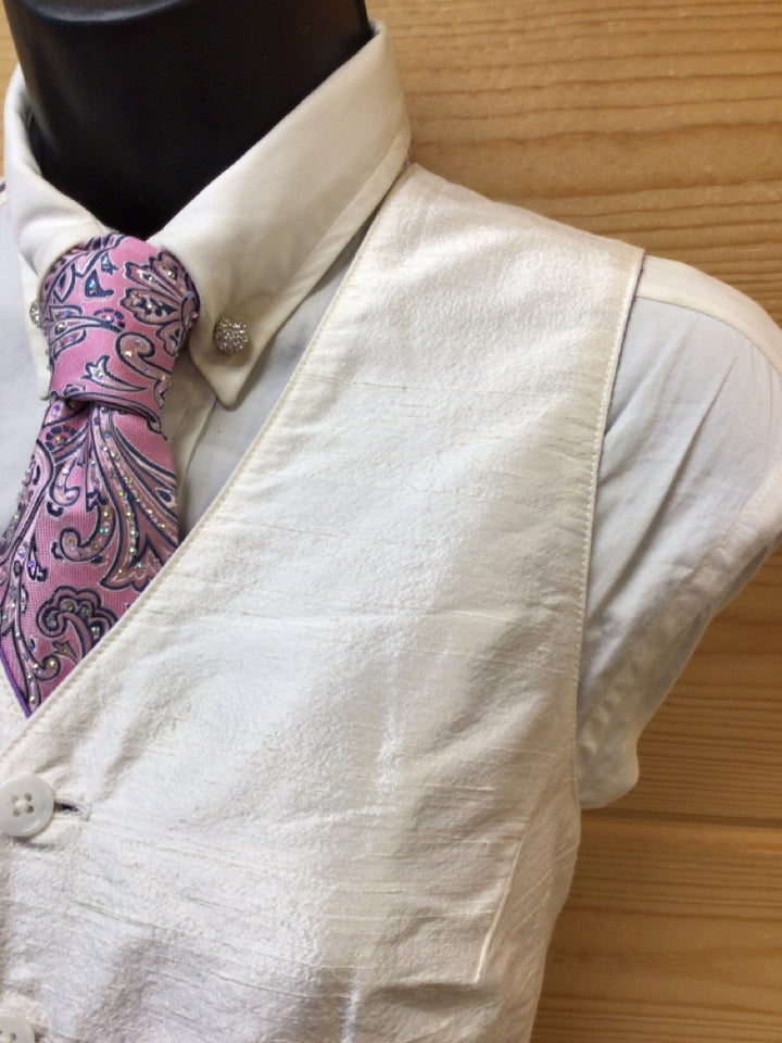 C 42 W 40 NW 19.5 Vest