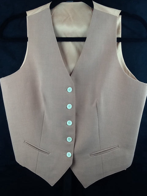 C 32 W 32 NW 19.5 Vest