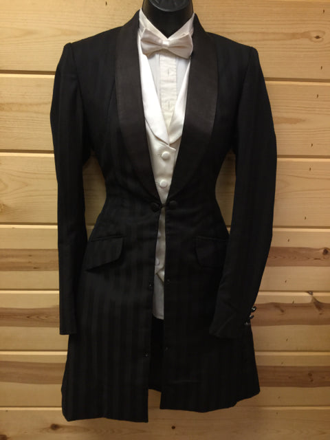 C 33 SS 14.5 NW 15.5 NK 36 SW 25 W 31 IS 34 Formal Tuxedo