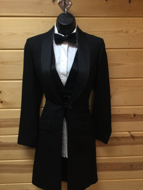 C 35 SS 14 NW 17 NK 37 SW 23.5 W 28 IS 34+2 Formal Tuxedo