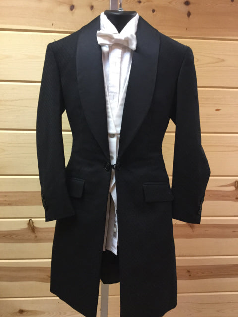 C 29 SS 12 NW 12.5 NK 29 SW 17.5 W 23 IS 28+1 Formal Tuxedo