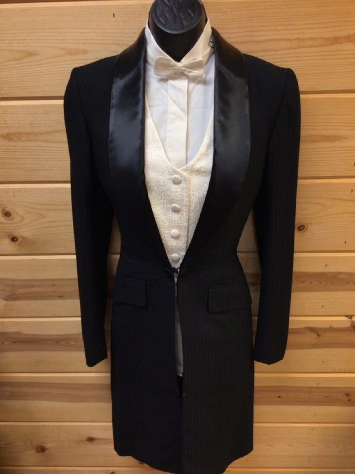 C 33 SS 15.5 NW 18 NK 39 SW 24.5 W 26 IS 34.5+1 Formal Tuxedo