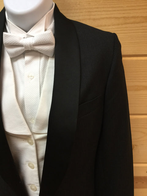 C 35 SS 14 NW 17 NK 40.5 SW 25.5 W 29+3 IS 37.5+2 Formal Tuxedo